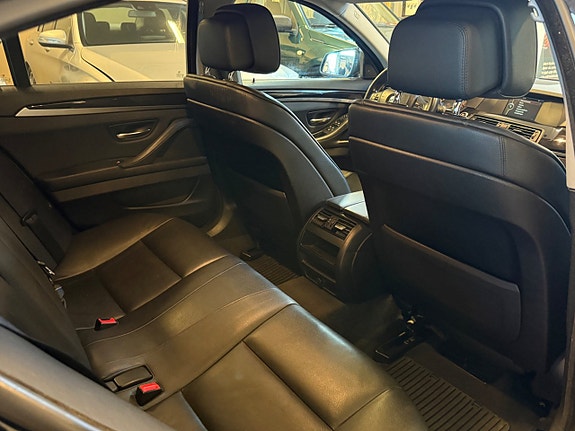 BMW 525d 8 of 16