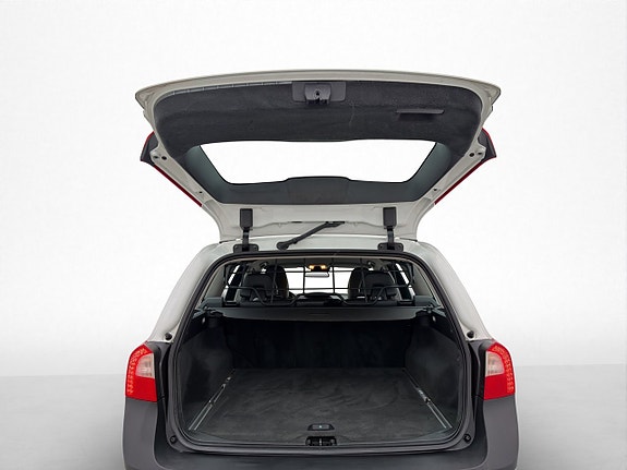 Volvo XC70 26 of 26