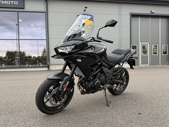Kawasaki Versys 650 - 2026 - Demo 10 mil 3 of 6