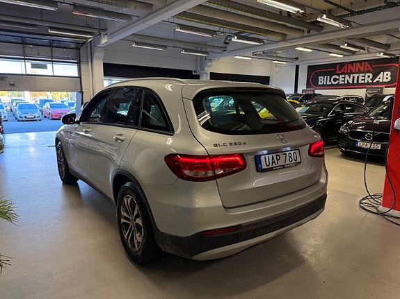 Mercedes-Benz GLC220 d 7 of 22