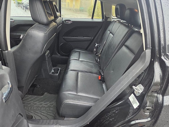 Dodge Caliber 10 of 13