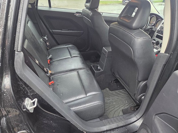 Dodge Caliber 13 of 13