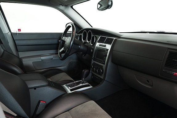 Dodge Charger 8 of 16