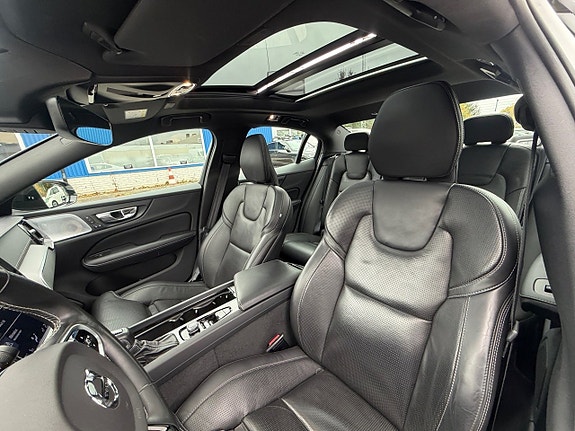 Volvo S60 14 of 17