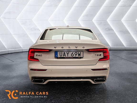 Volvo S60 8 of 17