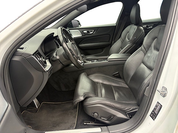 Volvo S60 13 of 17