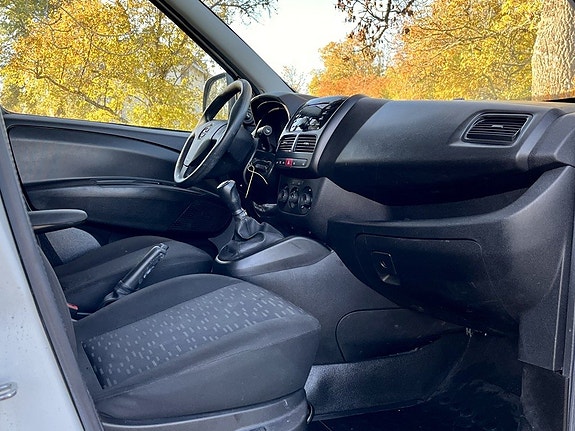 Opel Combo 10 of 15