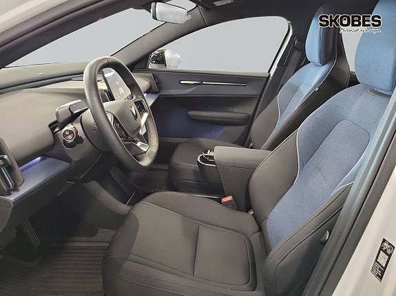 Volvo EX30 8 of 21