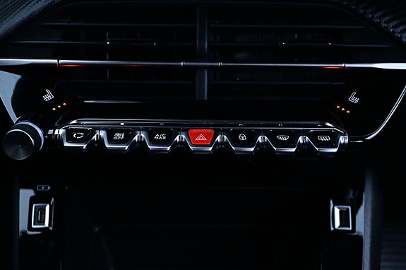 Peugeot e-2008 20 of 25
