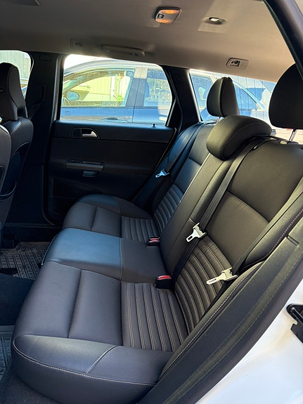 Volvo V50 9 of 12