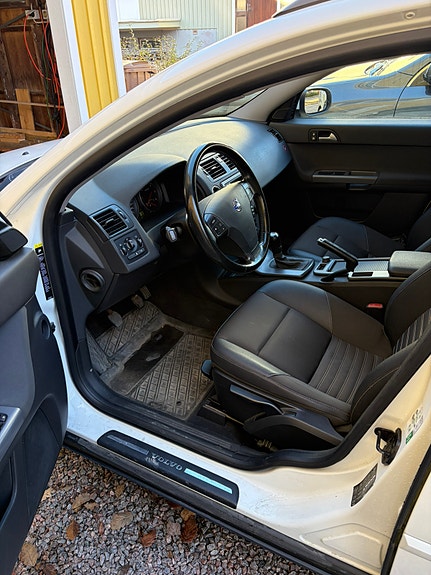Volvo V50 8 of 12