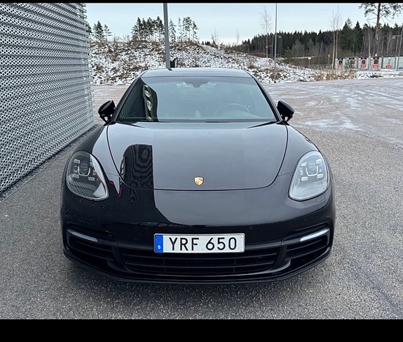 Porsche Panamera 4S