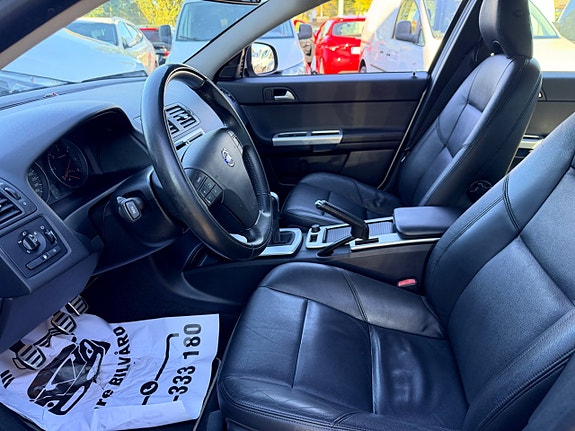 Volvo S40 12 of 20
