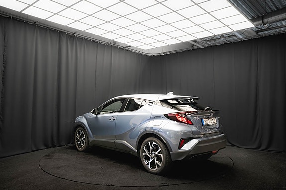 Toyota C-HR 8 of 21