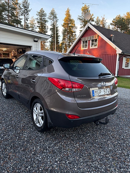 Hyundai ix35 3 of 4