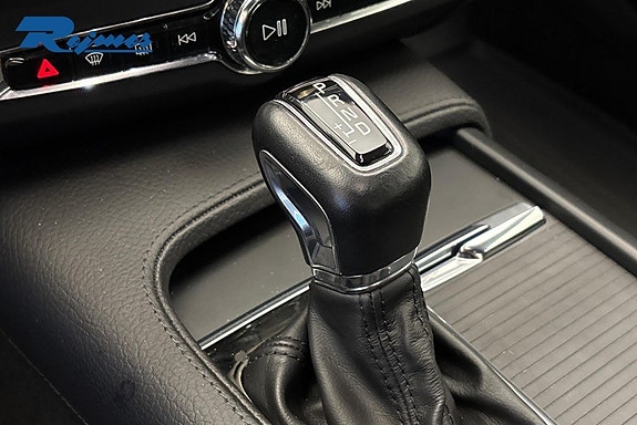 Volvo S90 15 of 22