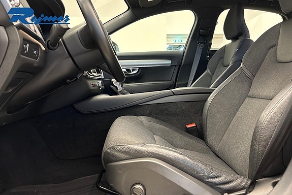 Volvo S90 8 of 22