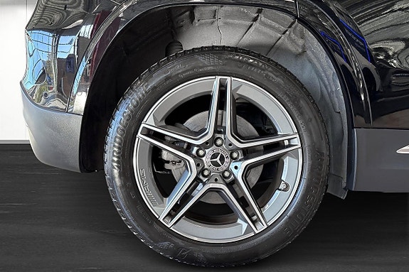 Mercedes-Benz GLA 250 6 of 12