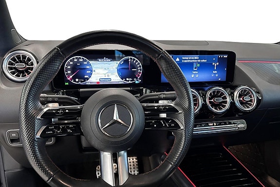 Mercedes-Benz GLA 250 9 of 12