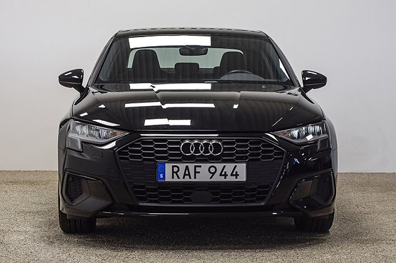 Audi A3 4 of 26