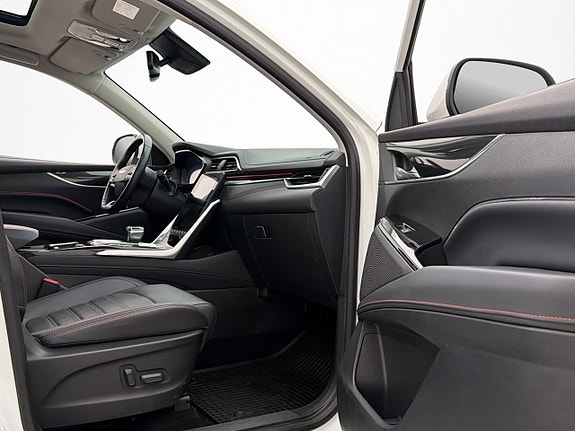 Maxus Euniq 6 26 of 30