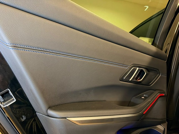 BMW 320d 24 of 30