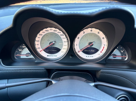 Mercedes-Benz SL 63 AMG 18 of 19