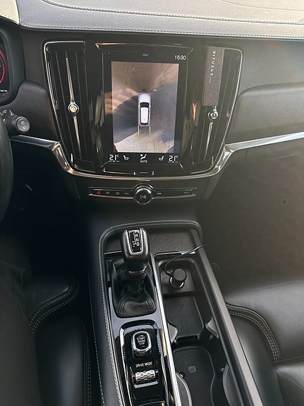 Volvo V90 Cross Country 11 of 12
