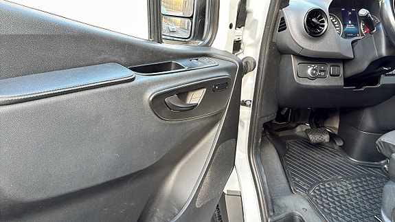 Mercedes-Benz Sprinter 317 11 of 12