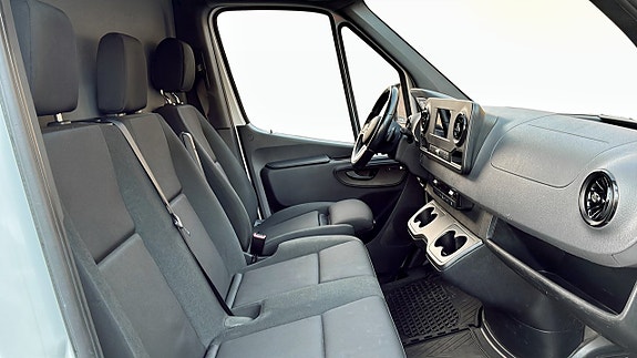 Mercedes-Benz Sprinter 317 3 of 12