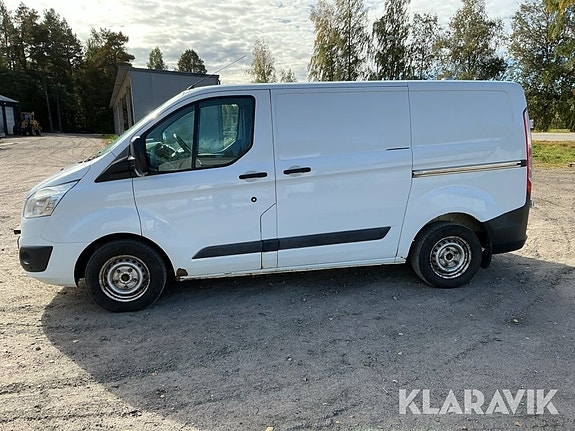 Ford Tourneo Custom 2 of 6