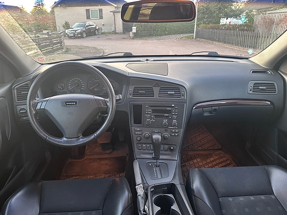 Volvo S60 5 of 7