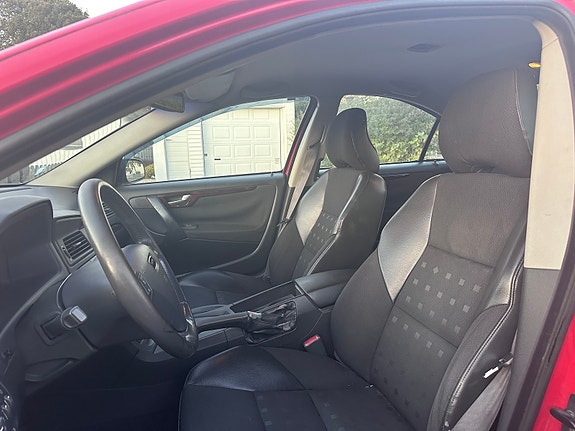 Volvo S60 6 of 7