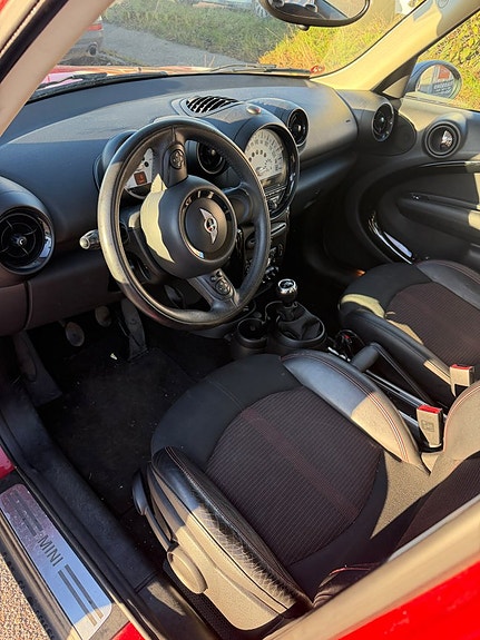 MINI Countryman One 3 of 5