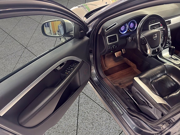VOLVO V70 2.5FT ETHANOL 231 ch BVA GEARTRONIC R-DESIGN - CUIR - 262450 km