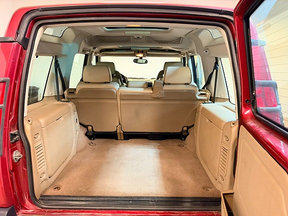Land Rover Discovery 15 of 21