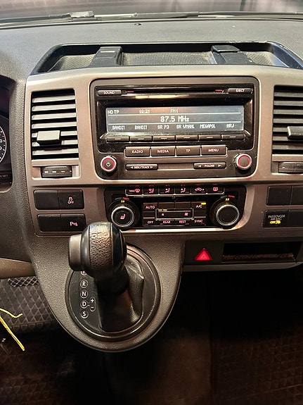 Volkswagen Caravelle – bild 11