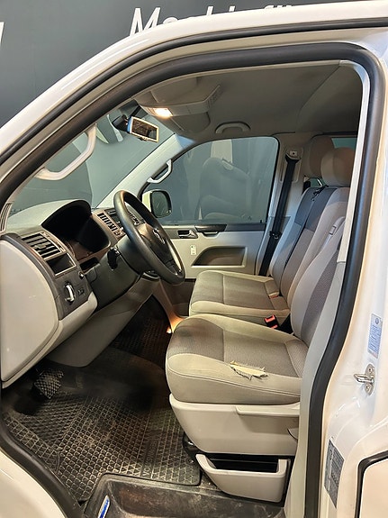 Volkswagen Caravelle – bild 9