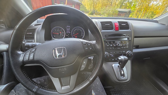 Honda CR-V 7 of 9