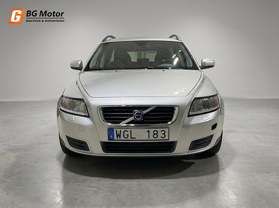 Volvo V50 2 of 20