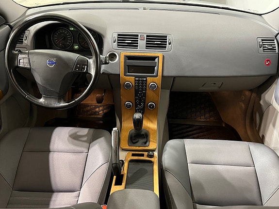 Volvo V50 14 of 20