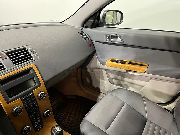 Volvo V50 17 of 20