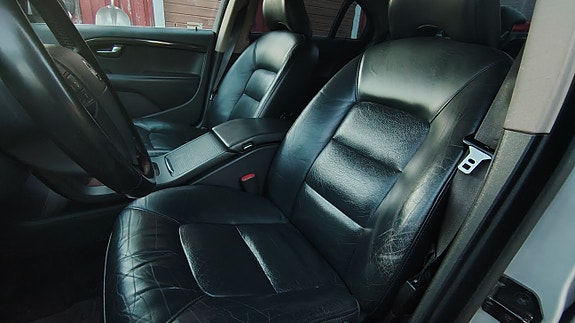 Volvo S80 7 of 9