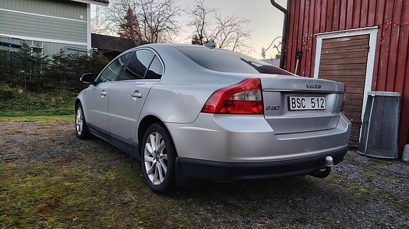 Volvo S80 3 of 9