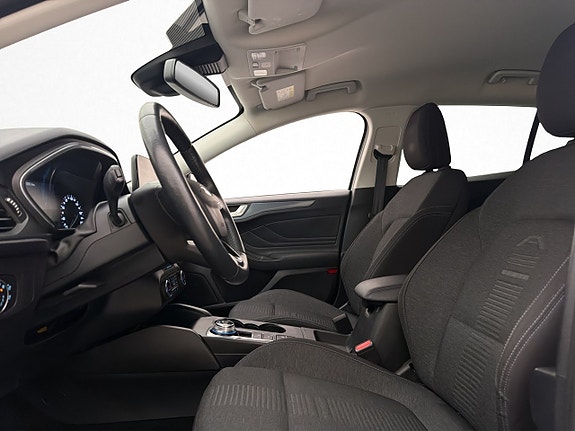 Ford Focus 12 of 30