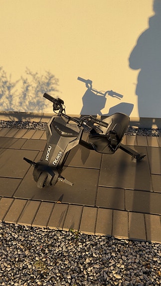 Product image 1 of 7