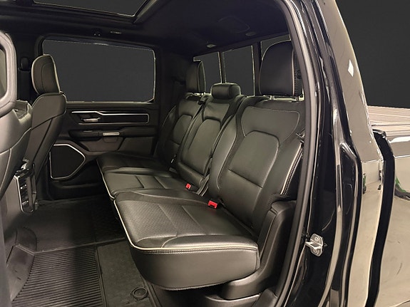 Dodge RAM 1500 10 of 22