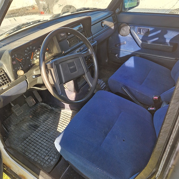 Volvo 240 2 of 6