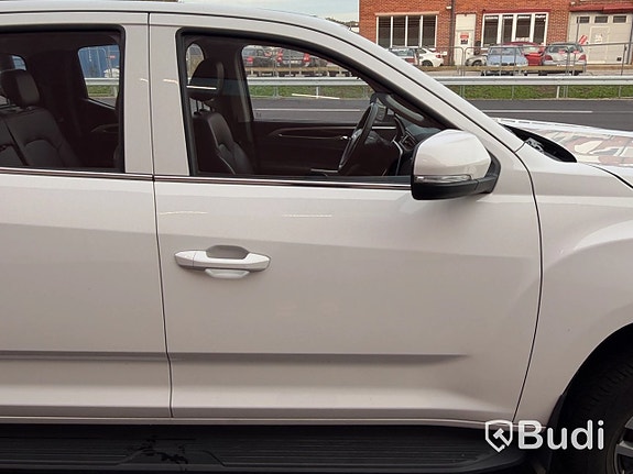 Maxus T90 EV 19 of 26