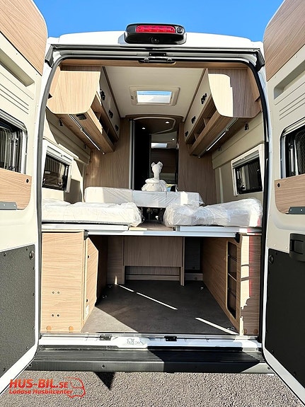 Pøssl Roadcruiser XL / 180hk / Solpanel / Dieselvärme 21 of 23